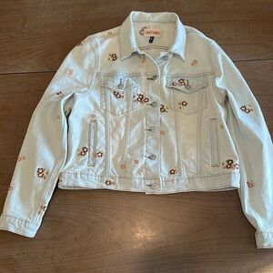 Driftwood White Jean Jacket with Chic Design size medium